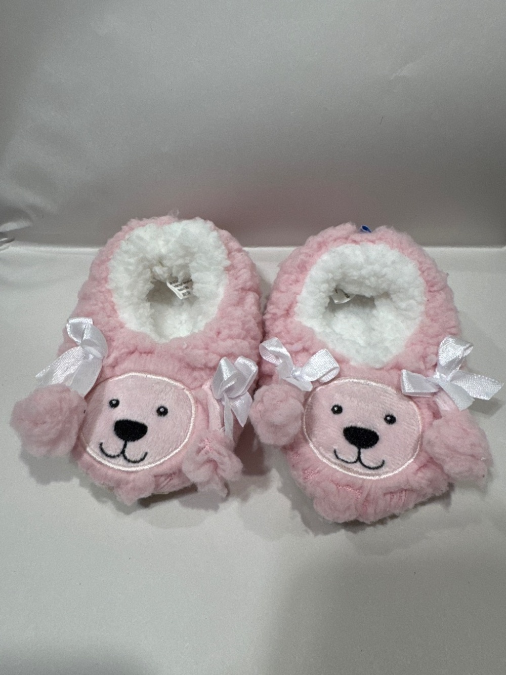 Snoozies baby girl slippers size 6-12 Monts